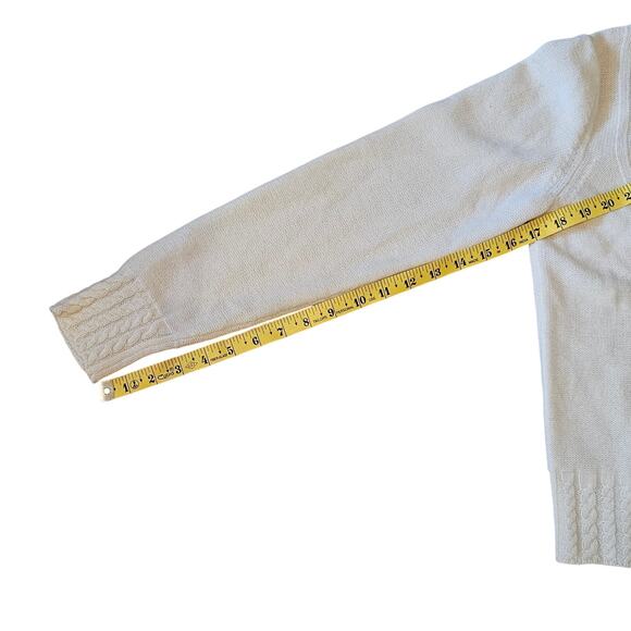 Banana Republic Creme cable knit sweater - Picture 6 of 7